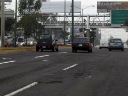 Al menos tres cuadrillas fueron enviadas a distintos puntos del municipio para iniciar las labores de bacheo.  /