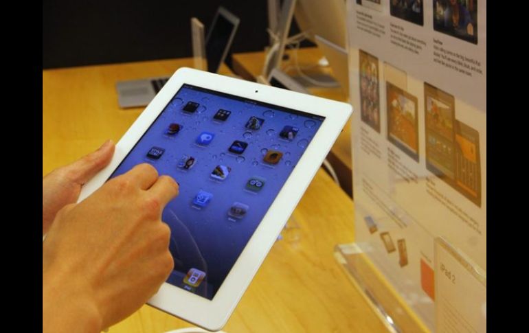 La inminente llegada al mercado del iPad 3 ha impulsado la cotización de las acciones de Apple en las últimas semanas. EFE  /