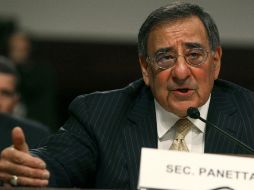 Hoy Panetta bosquejó su alternativa a los recortes automáticos, la cual llevaría a reducciones de 259 mil millones de dólares. AFP  /