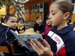 El colegio donará mil libros más para el Jardín de niños Elena Zapata y otros mil a la primaria José Palomar.  /