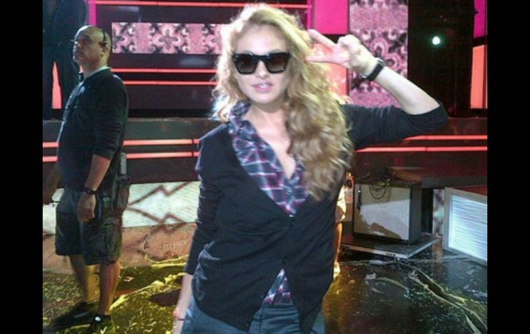 Paulina ya se encuentra ensayando su participación para la gala de premios. IMAGEN TOMADA DE TWITTER @PauRubio  /