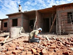 Durante 2011 en Jalisco se financiaron 68 mil viviendas, de las que 41,103 fueron con créditos de Infonavit. ARCHIVO  /