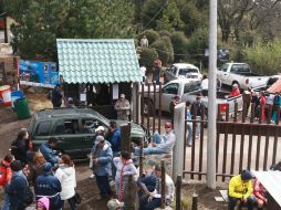 Se contabilizan unos 400 vehículos en la zona, lo que representaría el doble de los registrados al inicio de la semana. ARCHIVO  /