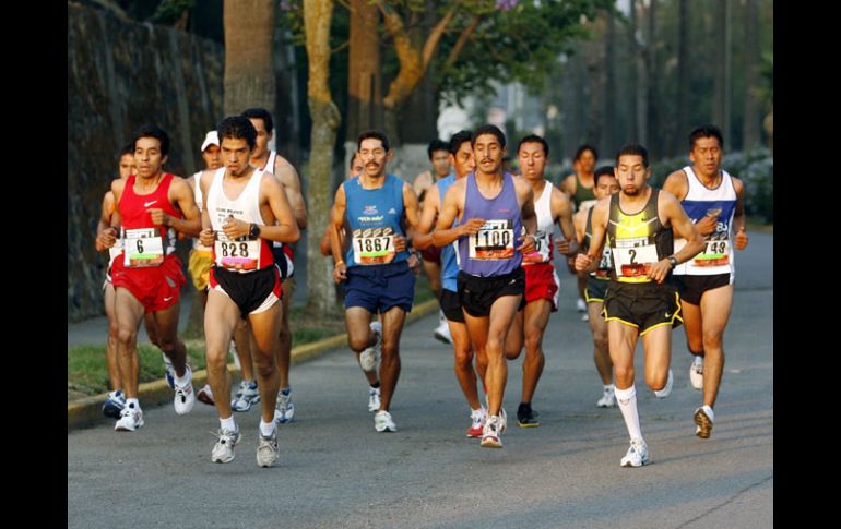 Las calles de Guadalajara se llenarán de correrdores este domingo. MEXSPORT  /