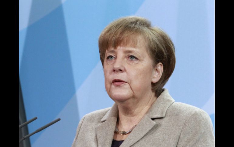 Angela Merkel azuzó hoy las negociaciones con sus socios de coalición y la oposición. REUTERS  /