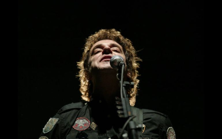 El hijo de Cerati dice asistir regularmente al hospital donde se ecuentra el rockero. ARCHIVO  /