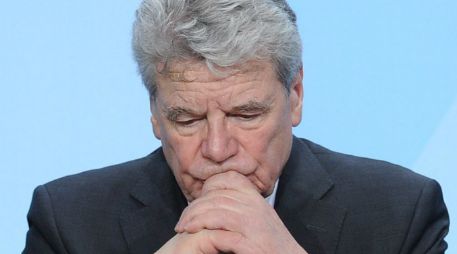 Gauck, de 72 años, es un teólogo y pastor luterano que saltó a la política como disidente en la extinta Alemania oriental. EFE  /