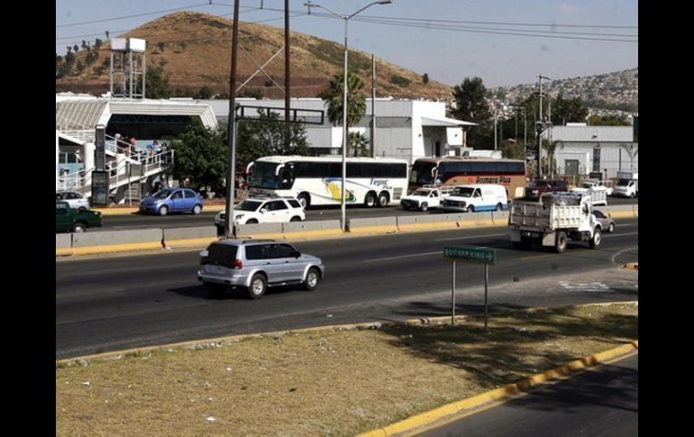 Operaban en la zona de Periférico Sur entre Mariano Otero y Colón. ARCHIVO  /