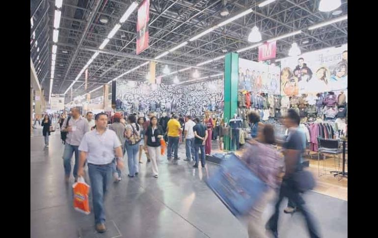 Expo Guadalajara cuenta en la actualidad con 96 mil metros cuadrados de piso de exposición.  /