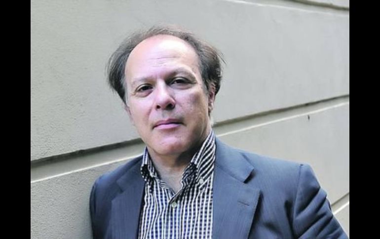 Luchar contra el deterioro de una lengua es 'una batalla perdida', Javier Marías. ESPECIAL  /