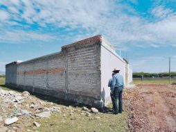 Las viviendas construidas en la Presa de El Ahogado están en zona de riesgo por inundaciones.  /