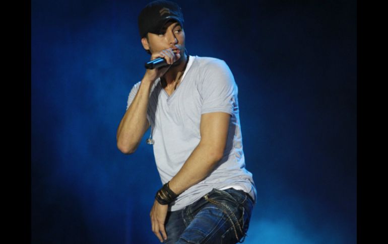 Enrique Iglesias cerró el Carnaval de Veracruz 2012. AFP  /