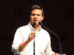 Según Consulta Mitofsky, Peña Nieto detiene una pendiente que le ha quitado 12 puntos en un año. ARCHIVO  /