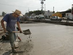 Zapopan hizo entrega de dos cheques por más de 56 millones de pesos cada uno. ARCHIVO  /