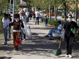 Había pancartas para invitar a los peatones que frecuentan la zona, pero elementos del ayuntamiento las confiscaron.  /