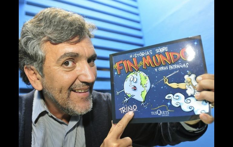 El autor presenta cerca de 200 tiras que abarcan esta 'tragedia', que desenlazan en el humor. EFE  /