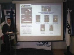 En rueda de prensa, el procurador Tomás Coronado detalló los homicidios de ''El Tello''.  /