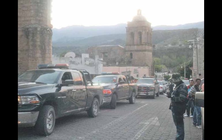 Tras el enfrentamiento registrado el pasado lunes, se incrementó la presencia de policías estatales en Bolaños.  /