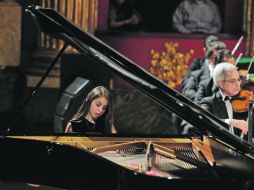 Daniela Liebman se presentó, interpretó y cosechó aplausos. La niña encantó a los presentes en la velada musical.  /