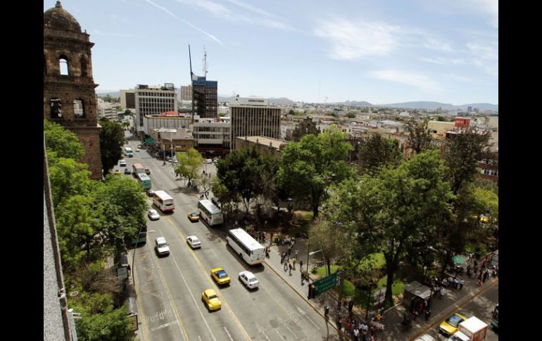 Gómez Flores dijo que esperan una iniciativa para descongestionar el primer cuadro de la ciudad. ARCHIVO  /