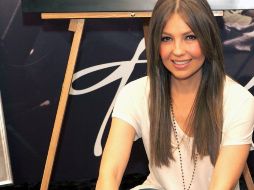 Recibe Thalía reconocimiento por venta de su disco ''Primera fila''. ARCHIVO  /