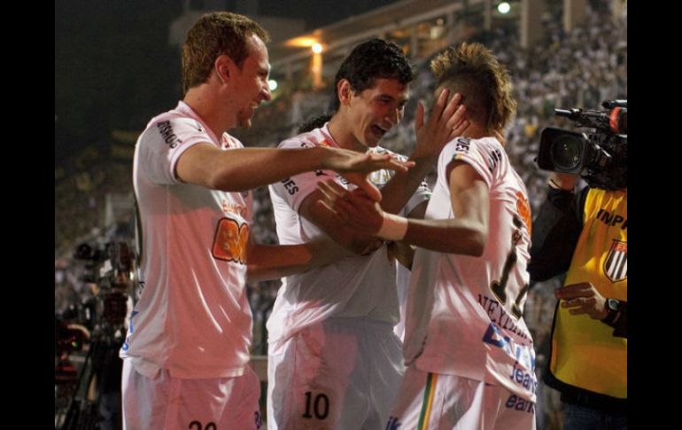 Santos se encontrará con el Internacional en el estadio Vila Belmiro. EFE  /