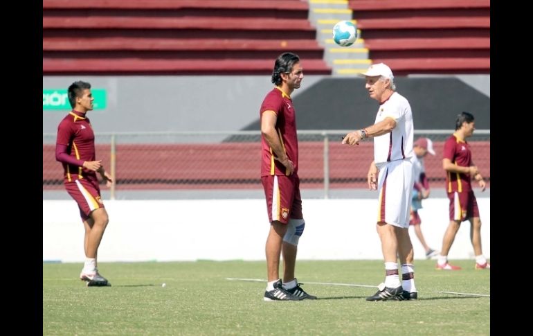 Tras la derrota del fin de semana, el técnico de los emplumados pidió al equipo que esperara los resultados del resto de la semana.  /