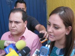 La diputada del PRI, Mariana Fernández y el diputado Luis Armando Córdoba, acudieron a la PGJEJ. ESPECIAL  /