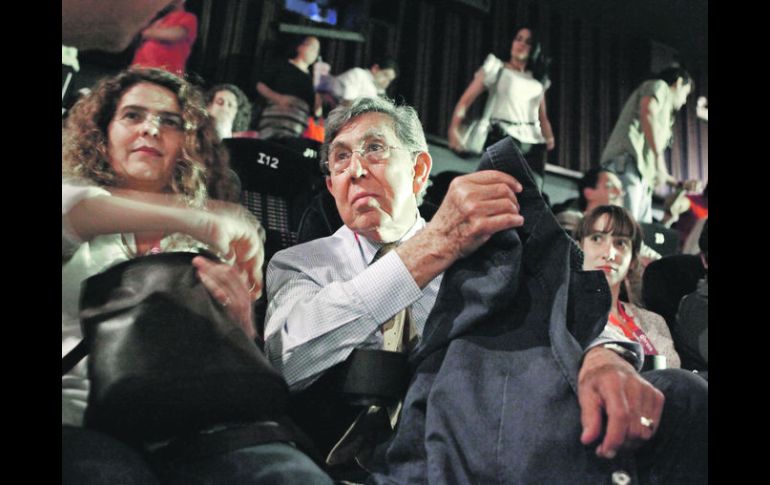 Cuauhtémoc Cárdenas estuvo anoche en el Festival Internacional de Cine de Guadalajara. EL UNIVERSAL  /