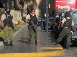 San Pedro Tlaquepaque fue escenario de un bloqueo en la intersección de las avenidas Juan de la Barrera y Las Rosas.  /