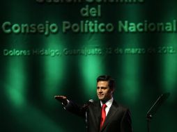 En la toma de protesta como candidato del PRI a la Presidencia, Peña Nieto criticó al gobierno panista. EFE  /