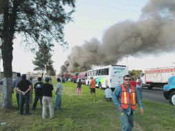 Oficialmente el pasado viernes por la tarde, 25 vehículos fueron incendiados en 16 puntos de la ciudad.  /