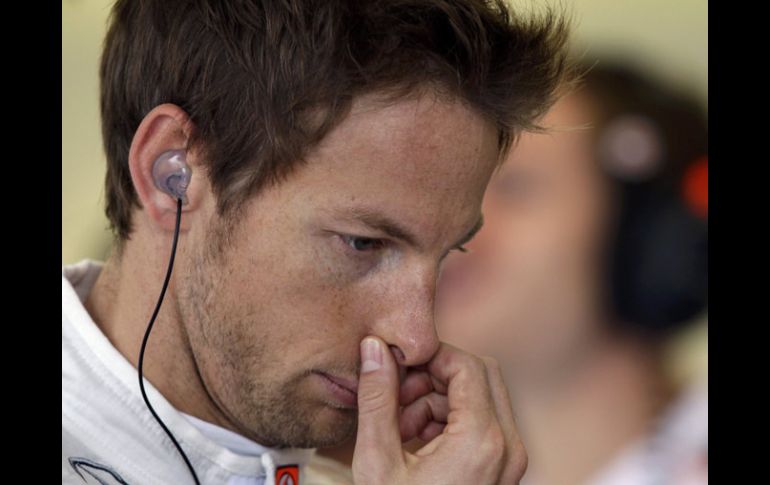 Jenson Button puso el ejemplo en la primera práctica en Melbourne. REUTERS  /