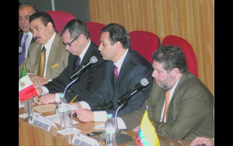 Imagen durante el “Foro de discusión Florence Cassez: la prueba y el debido proceso”, en la Ciudad de México. NTX  /