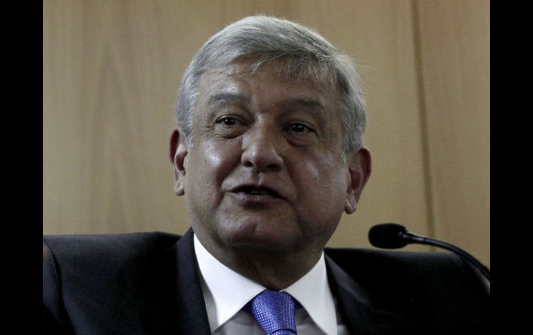 Andrés Manuel López Obrador, sostiene que de ganar la elección, hará respetar la Constitución. ARCHIVO  /