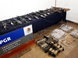 Fueron confiscados 16 armas largas y casi cuatro mil 400 cartuchos, entre otros.  /