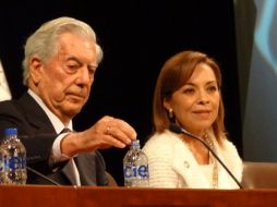 Vázquez Mota recordó que pudo conocer al escritor peruano, Vargas Llosa, en un encuentro en la ciudad de México. NTX  /