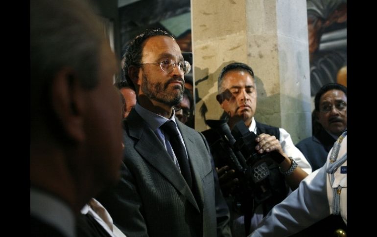 Agustin Acosta, abogado de Florence Cassez, está presente en la Corte para atestiguar la discusión. REUTERS  /