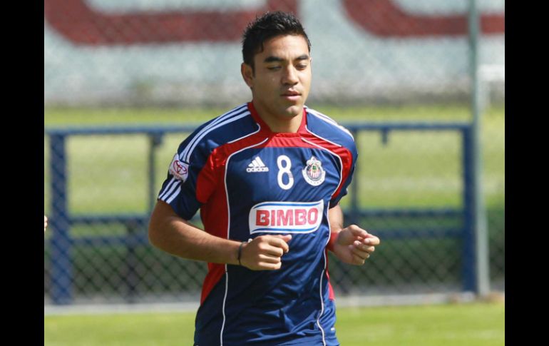 Además, el club aclaró que no le interesa que Fabián sea transferido y destacó la importancia que tiene en Chivas. ARCHIVO  /