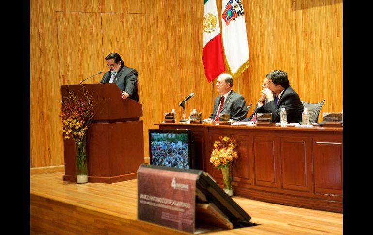 Marco Antonio Cortés durante su Cuarto Informe de Actividades correspondiente al periodo 2011-2012.  /