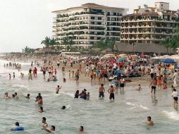 En Puerto Vallarta se ha contratado un importante número de personal temporal por Tianguis Turístico y periodo vacacional. ARCHIVO  /