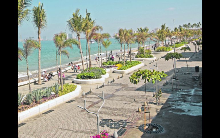 Seis mil metros remodelados esperan a turistas y empresarios en la zona más emblemática del destino que compite con Acapulco y Cancún.  /