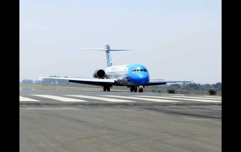 La aerolínea lleva 18 meses inmersa en concurso mercantil. ARCHIVO  /