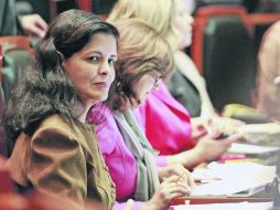 La priista Rocío Corona, una de las actuales diputadas en el Congreso de Jalisco, junto a algunas de sus compañeras en el Legislativo.  /