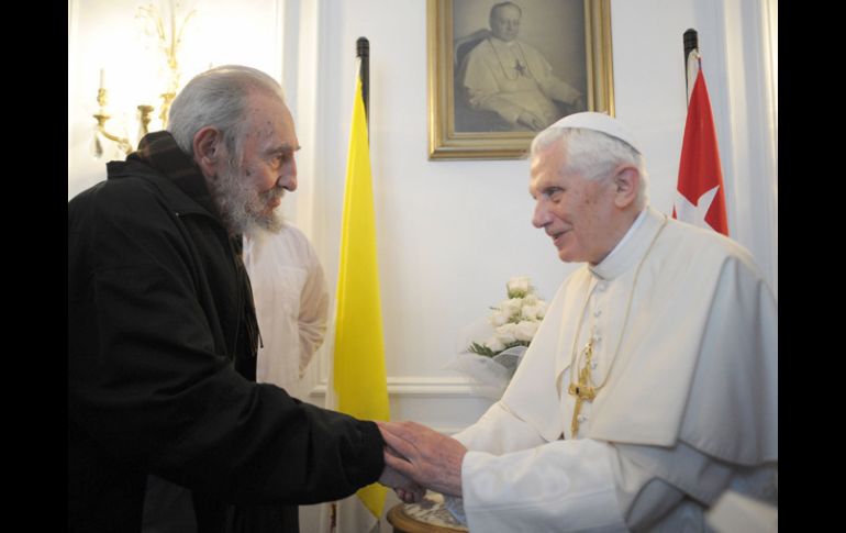 Fotografía de la reunión difundida por El Vaticano. AP  /