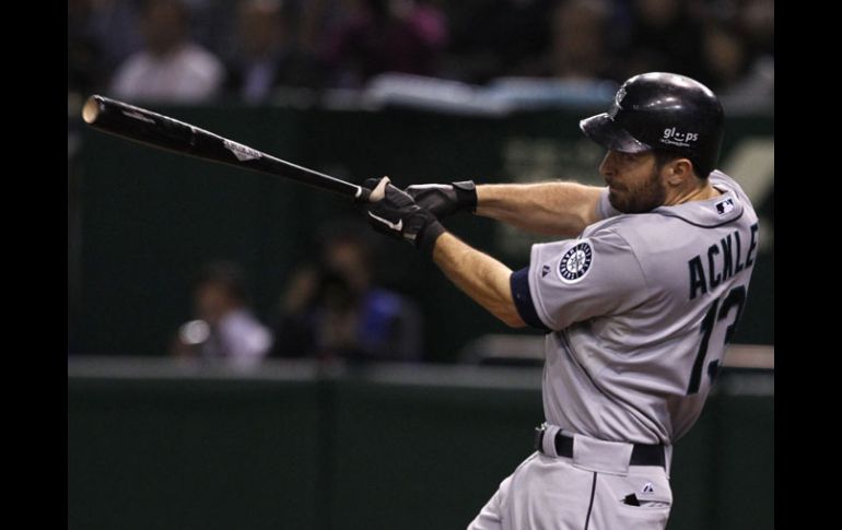 Dustin Ackley fue la pieza clave de la primera victoria de Seattle en la temporada. REUTERS  /