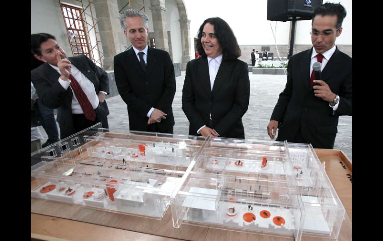 Fernando Álvarez, Bernardo Gómez Pimienta; Consuelo Sáizar y Alejandro Sánchez, dieron una conferencia de prensa. EL UNIVERSAL  /