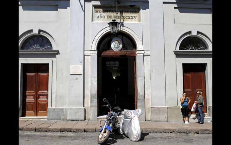 En el Hospital Maciel, uno de los enfermeros implicados en el caso de hace diez días suministraba morfina a pacientes. ARCHIVO  /