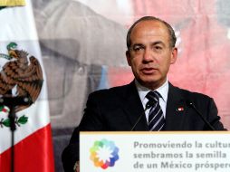 Del 4 de enero al 29 de marzo, Calderón realizó 52 viajes fuera de la ciudad de México a 29 estados. NOTIMEX  /