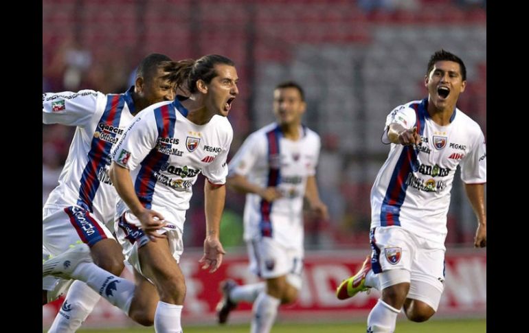 Atlante, que suma 14 puntos, ha ganado cinco de los nueve partidos en los que ha recibido a los Jaguares.  ARCHIVO  /